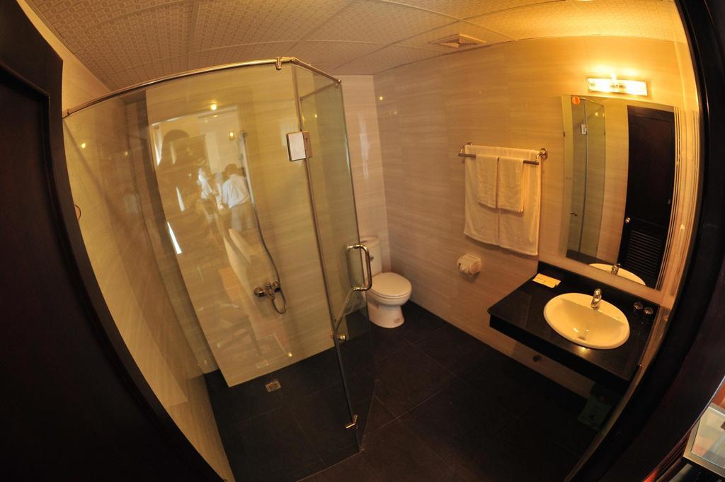 Than Thien - Friendly Hotel Хюе Екстер'єр фото