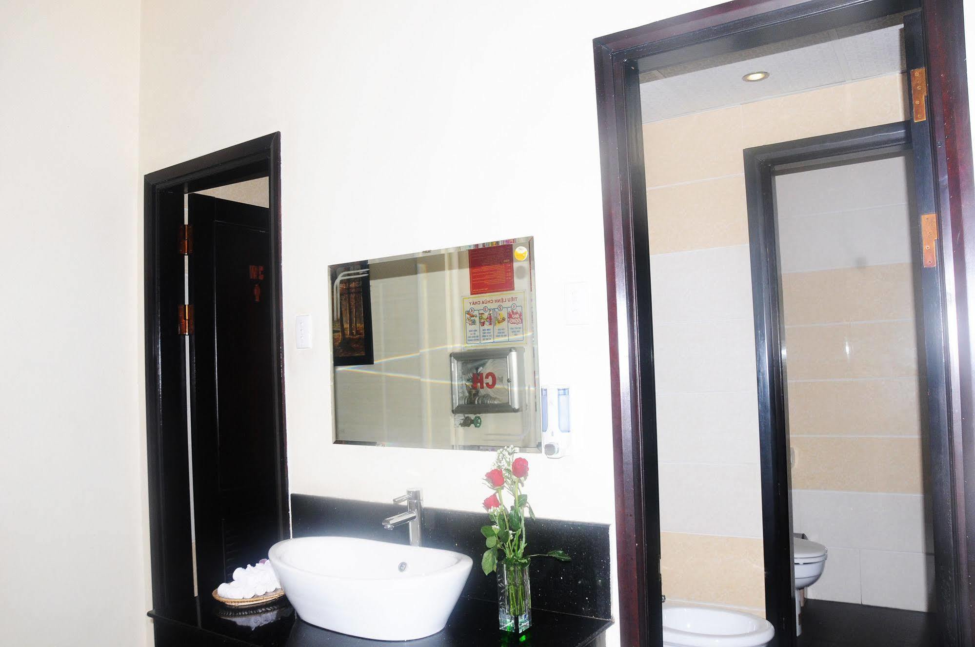 Than Thien - Friendly Hotel Хюе Екстер'єр фото